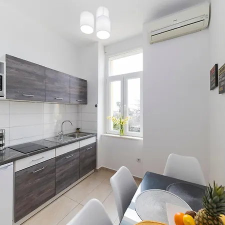 & Kolovare 1, Apartmán Zadar