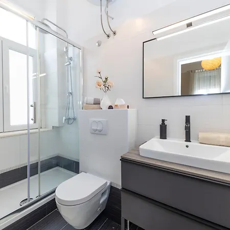 & Kolovare 1, Apartmán